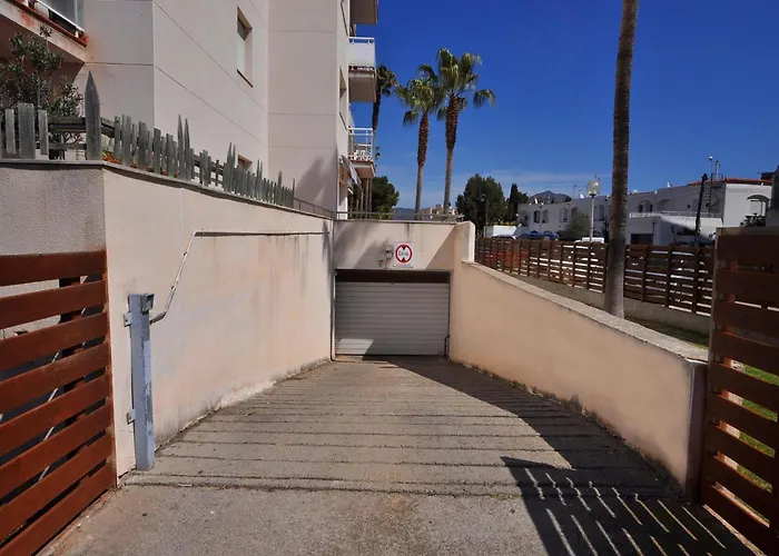 In With Large Terrace Apartmán